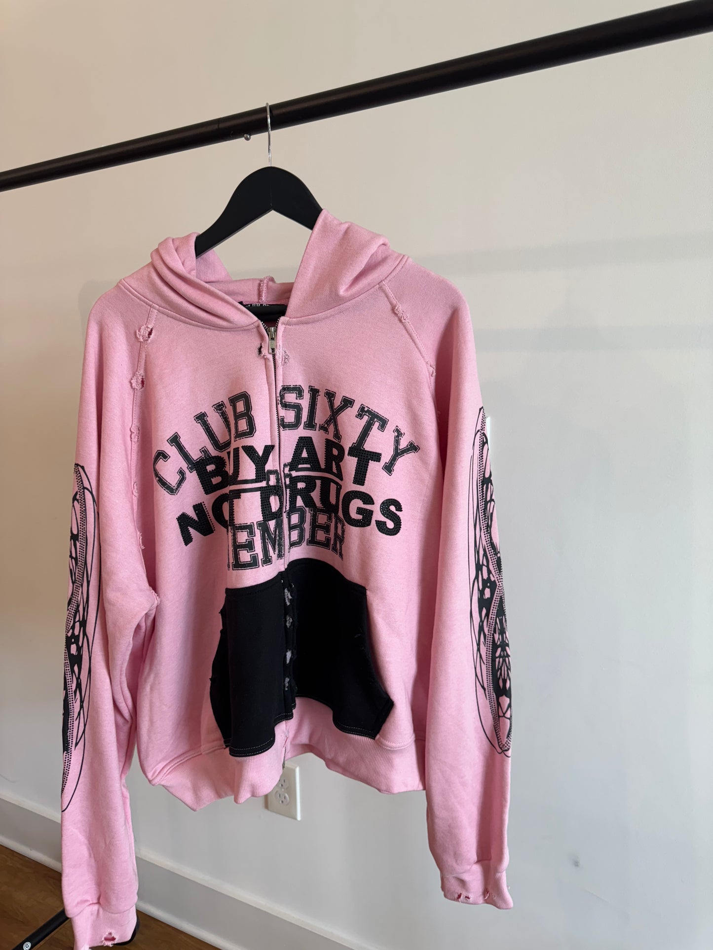 MEDIUM PINK BUY ART NOT DRUGS ZIP-UP