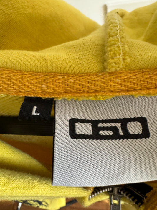 LARGE YELLOW C60 ZIP UP