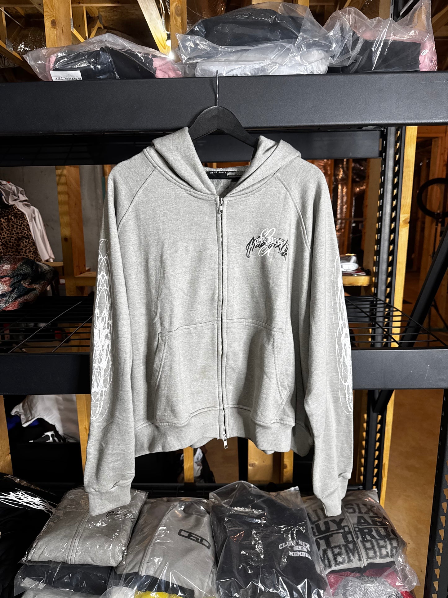 MEDIUM BLACKLIST MEMBER SALE ITEM